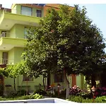 بيت ضيافة Yavorov